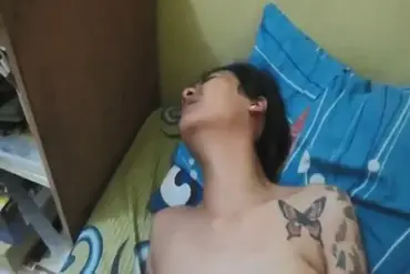 ABG Kacamata Bertato Nafsu Gila Pengen Digoyang Keras poster